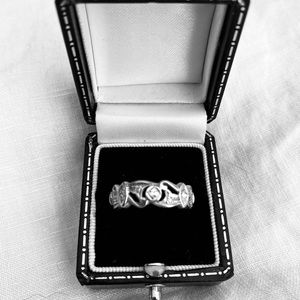 14 caret white gold diamond band. Size 5 3/4